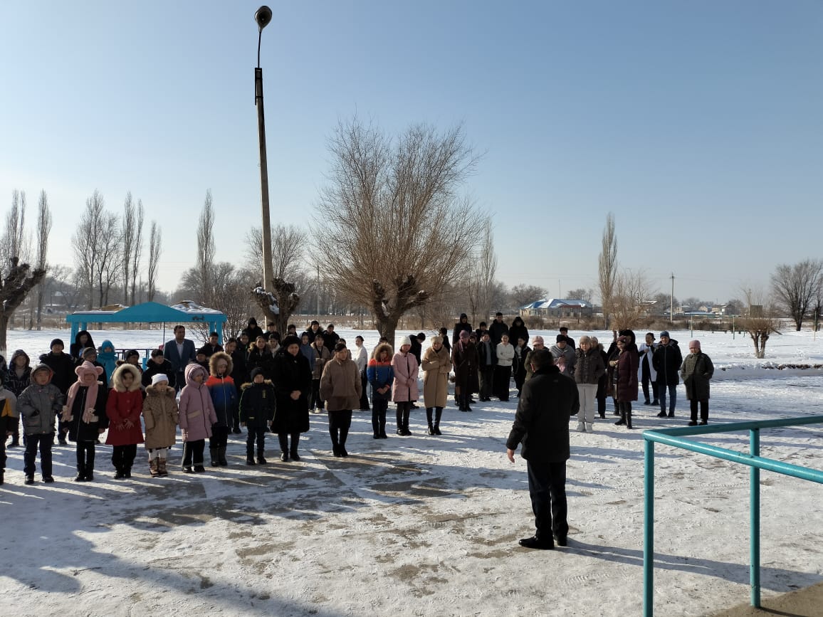 Әлия Молдағұлова атындағы шағын орталықты негізгі мектебінде сейсможаттығулар өткізілді. Төтенше жағдайлардың алдын алу мақсатында, сағат 11.00-де «Барлығыңның назарын!» дабылы қағылғаннан кейін мектеп оқушылары қауіпсіз алаңға шығарылды. Сейсможатты